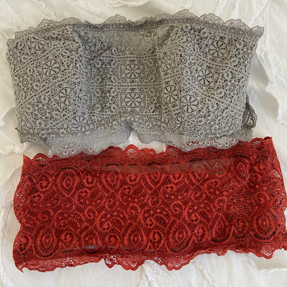 2 strapless bralettes